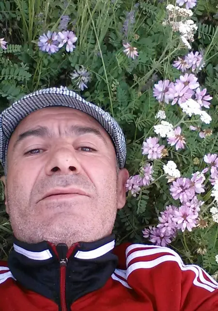 Я Самаел, 60, из Сочи, ищу знакомства без обязательств