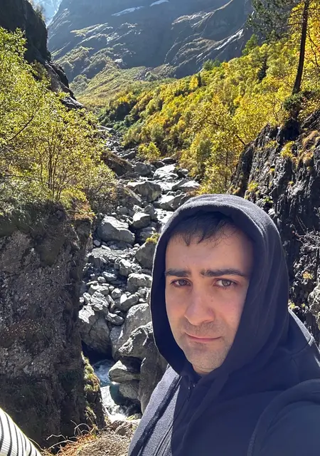 Rafon из Армавира, ищу на сайте знакомства на одну ночь