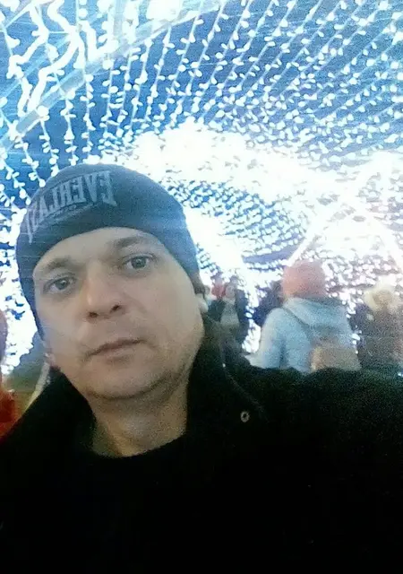 Серж из Николаева, мне 45, познакомлюсь на одну ночь