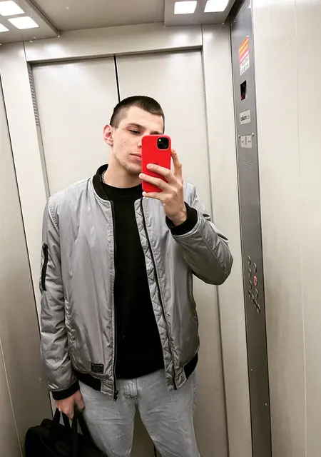 Никита из Альметьевска, ищу на сайте знакомства на одну ночь