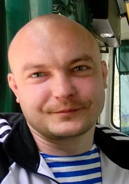 Семен из Томска, ищу на сайте знакомства на одну ночь