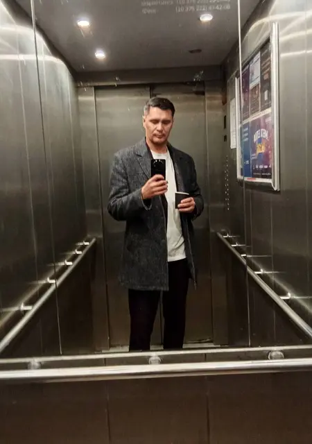 Я Тим, 41, из Москвы, ищу знакомства без обязательств