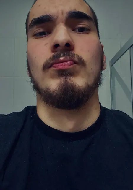 Я Михаил, 20, знакомлюсь без обязательств в Малоярославце