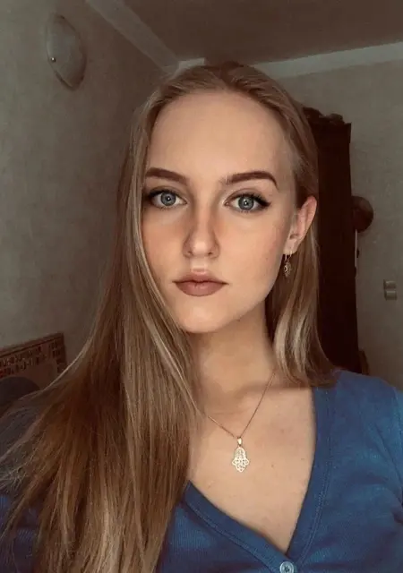 Софи из Воронежа, ищу на сайте знакомства на одну ночь