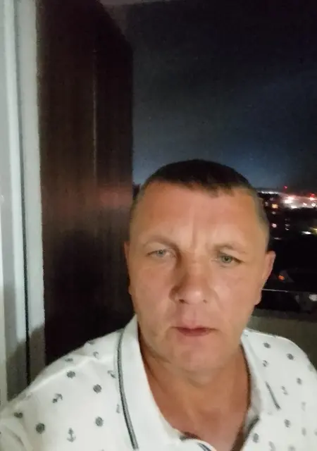 Я Юра, 51, знакомлюсь на одну ночь в Сочи