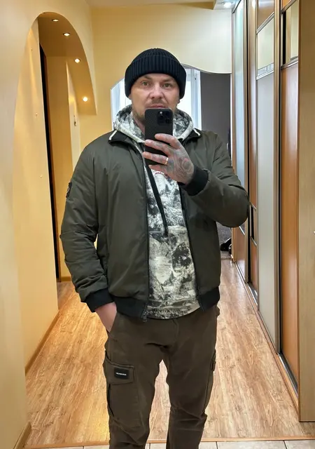 Иван из Нижневартовска, ищу на сайте общение