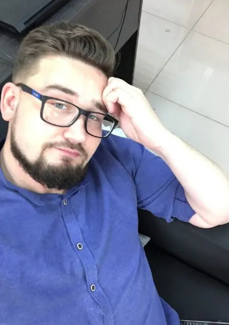 Я Артур, 28, из Уфы, ищу знакомства без обязательств