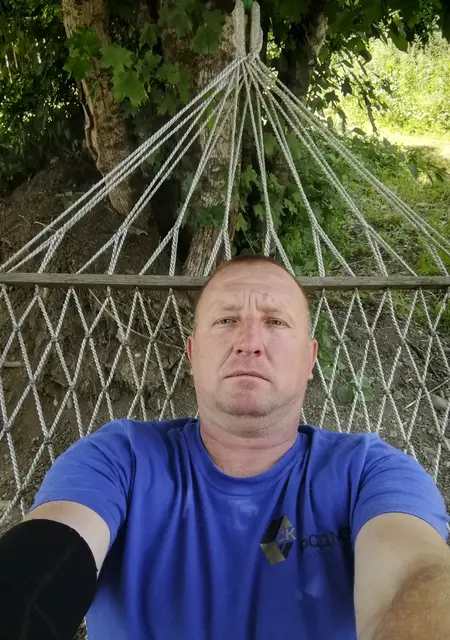 Я Олег, 43, знакомлюсь для приятного времяпровождения в Туапсе