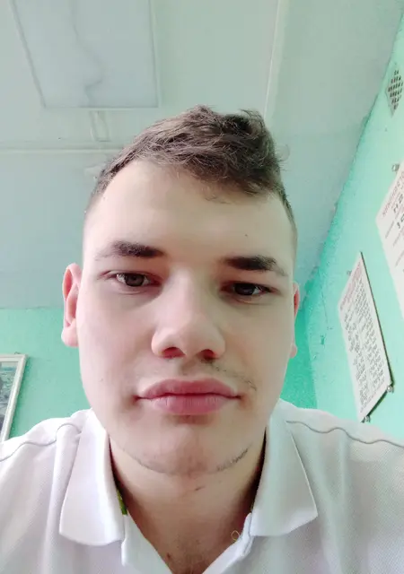 Я Дима, 21, из Самары, ищу знакомства без обязательств