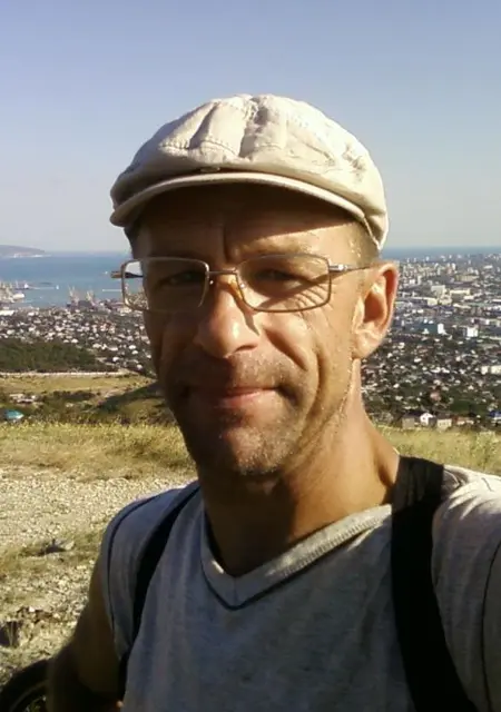 Олег из Новороссийска, мне 54, познакомлюсь без обязательств