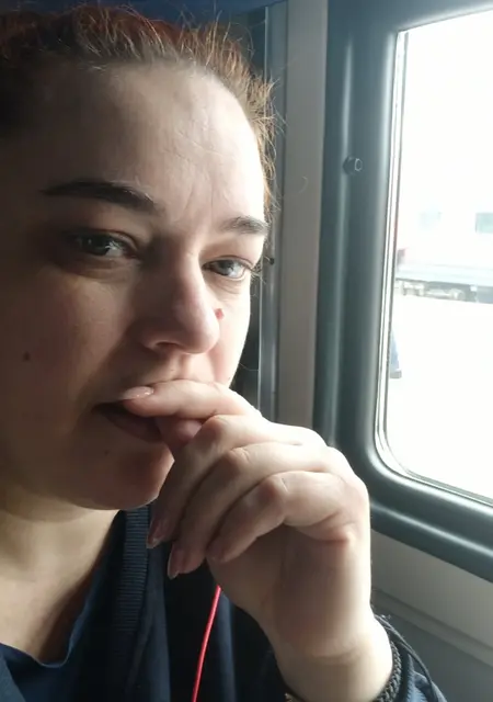 Я Полина, 42, из Санкт-Петербурга, ищу знакомство для постоянных отношений