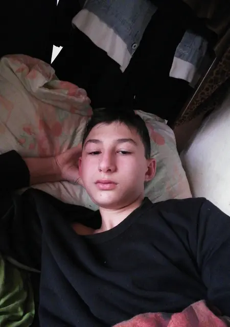 Иван из Владикавказа, мне 20, познакомлюсь без обязательств