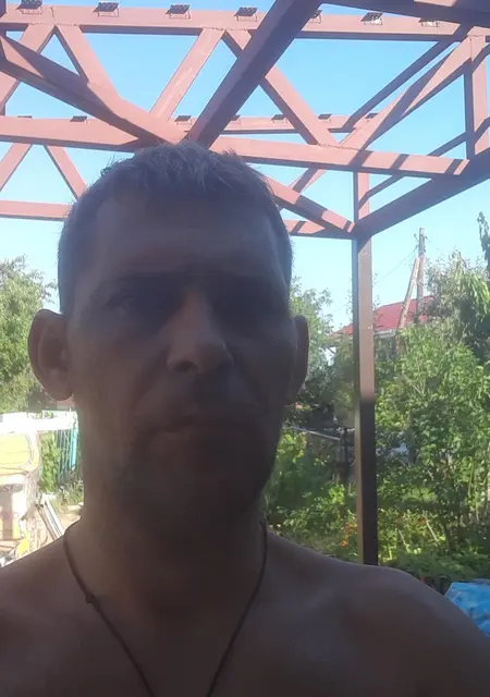 Я Александр, 40, из Саратова, ищу знакомство для общения