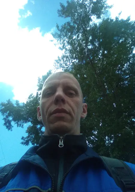 Максим из Киселевска, мне 42, познакомлюсь без обязательств