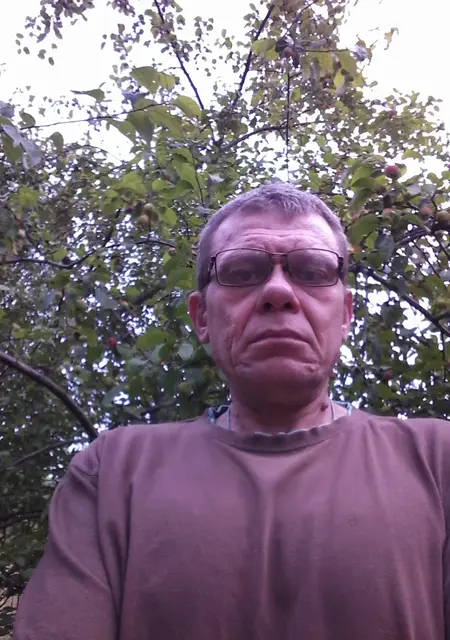 Иван из Боровичей, мне 51, познакомлюсь на одну ночь