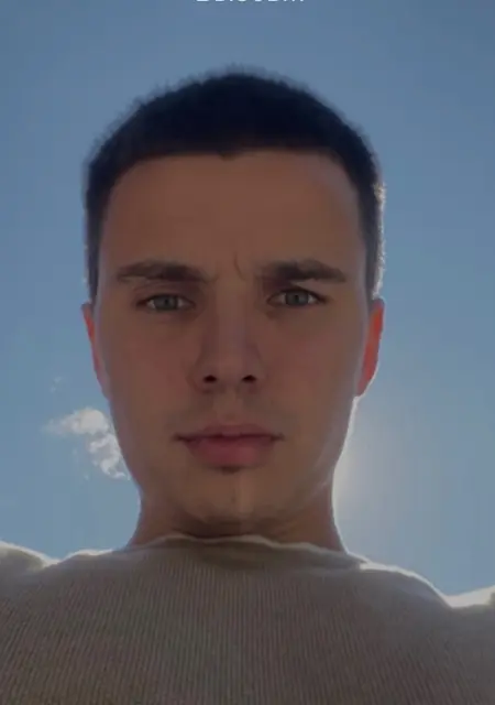 Руслан из Тамбова, мне 23, познакомлюсь на одну ночь