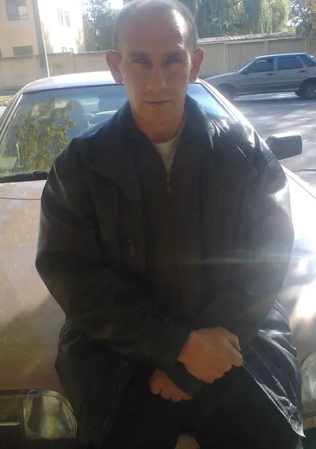 Я Олег, 54, знакомлюсь без обязательств в Киеве