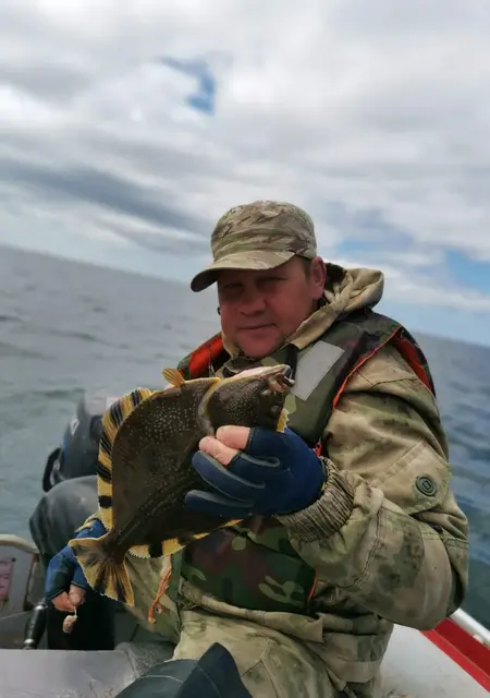 Максим из Южно-Сахалинска, ищу на сайте знакомства на одну ночь