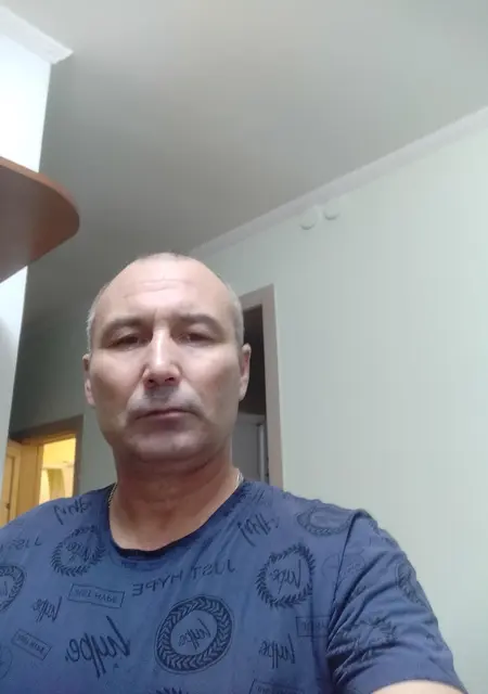 Я Сергей, 45, из Минусинска, ищу знакомства без обязательств