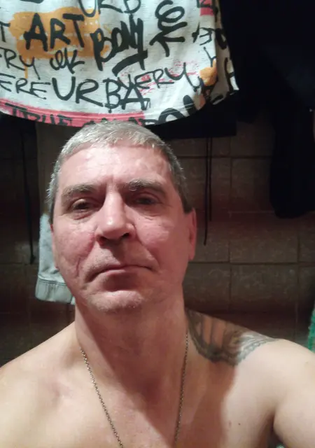 Aleks из Кемерово, мне 54, познакомлюсь без обязательств