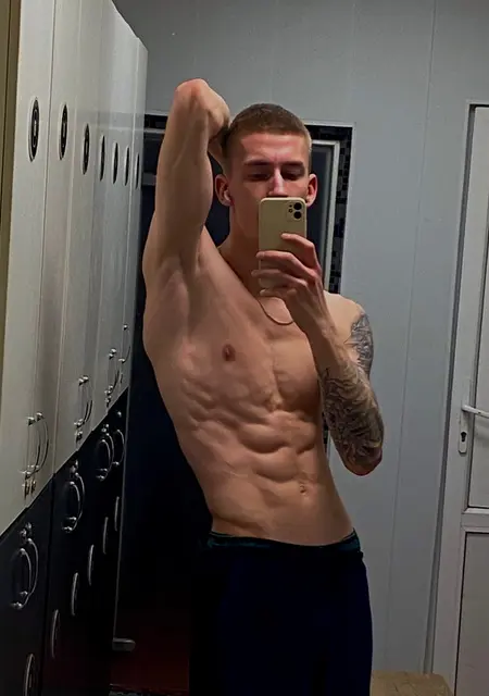 Worthless из Новоуральска, ищу на сайте знакомства без обязательств