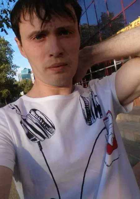 Сергей из Новотроицка, ищу на сайте постоянные отношения