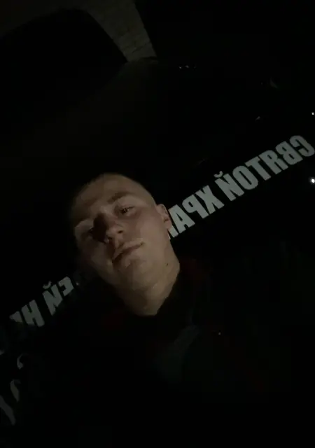 Я Денис, 22, из Южноуральска, ищу знакомство для постоянных отношений