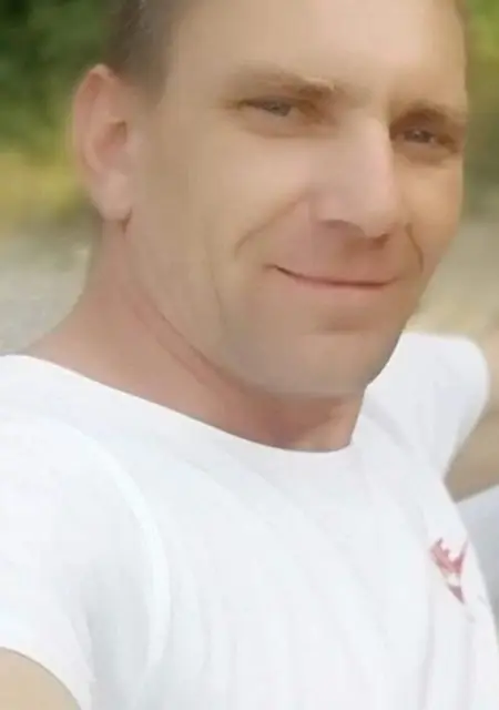 Я Евгений, 45, из Краснодара, ищу знакомства без обязательств