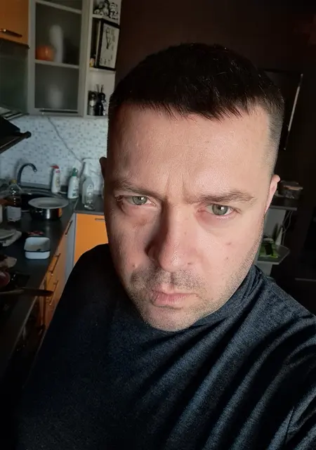 Роман из Дедовска, ищу на сайте постоянные отношения