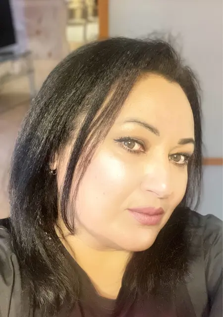 Мила из Санкт-Петербурга, ищу на сайте постоянные отношения