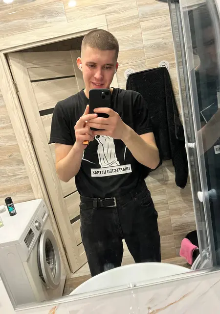 Гриша из Северодвинска, мне 22, познакомлюсь для общения