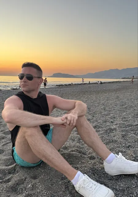 Антон из Перми, ищу на сайте приятное времяпровождение