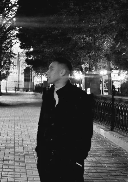 Я Адиль, 25, из Москвы, ищу знакомство для постоянных отношений