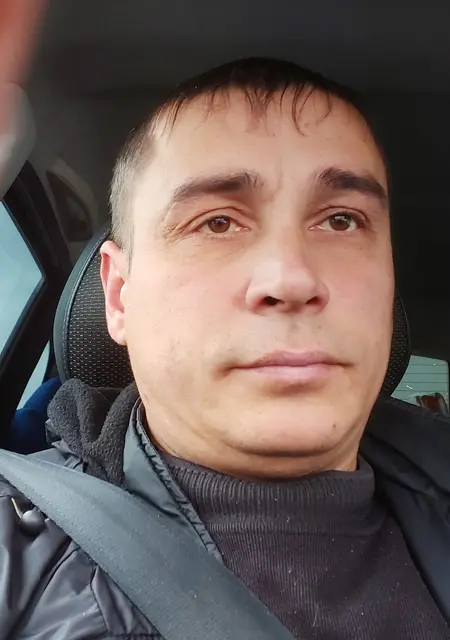 Я Алексардр, 35, знакомлюсь на одну ночь в Кировске