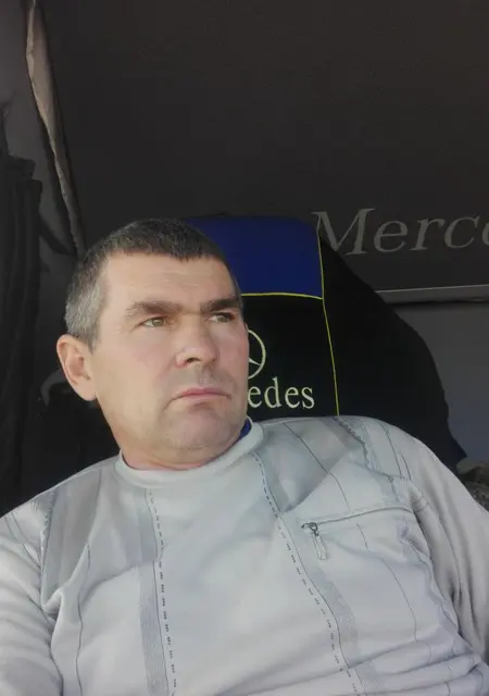 Иван из Ростова-на-Дону, ищу на сайте знакомства без обязательств