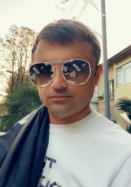 Арсений из Сочи, мне 41, познакомлюсь без обязательств