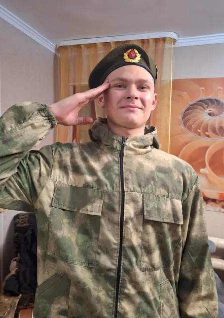 Я Никитка, 19, из Магнитогорска, ищу знакомство для постоянных отношений