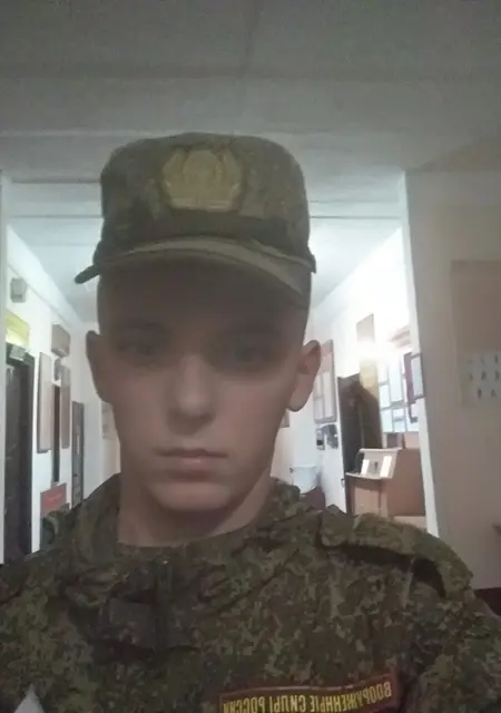 Я Артур, 27, знакомлюсь без обязательств в Наро-Фоминске