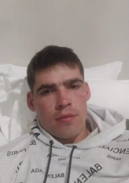 Я Sergei, 31, из Чебоксар, ищу знакомства на одну ночь