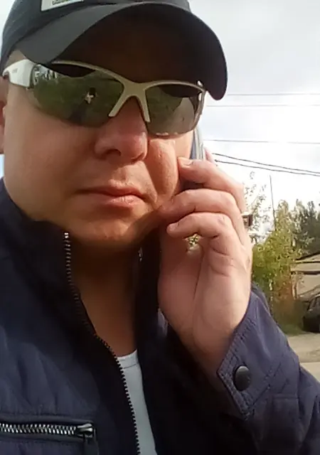 Я Андрей, 38, знакомлюсь на одну ночь в Боровичах