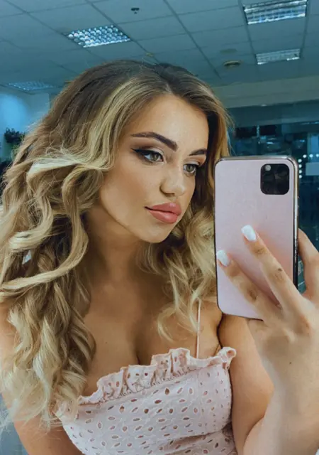 Я Марина, 24, знакомлюсь без обязательств в Одессе