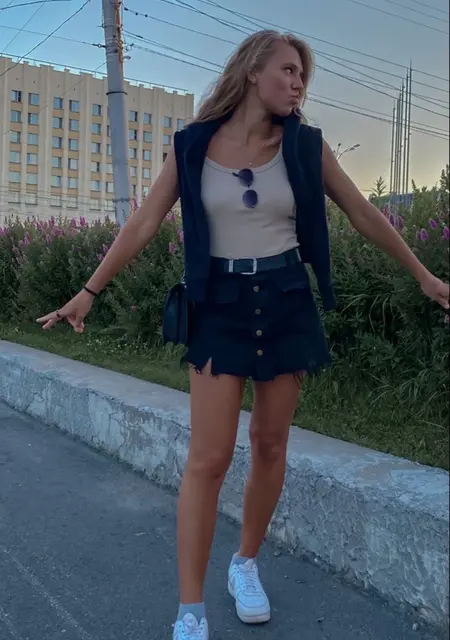 Катя из Бийска, мне 25, познакомлюсь на одну ночь