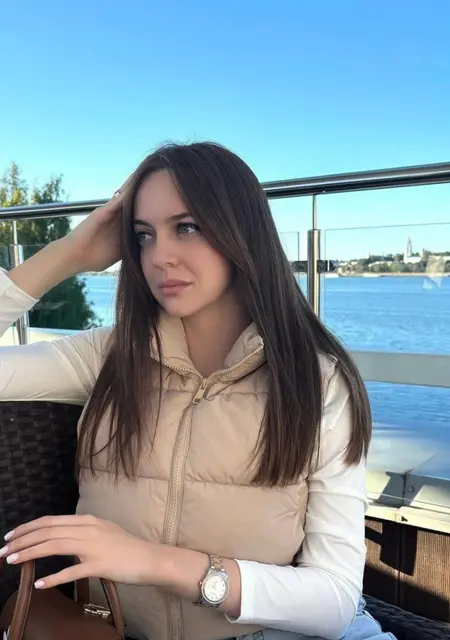 Виктория из Новосибирска, мне 19, познакомлюсь на одну ночь