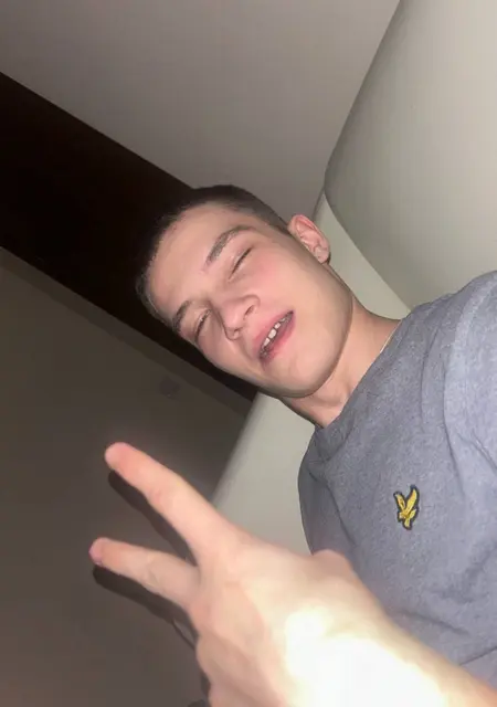 Я Богдантин, 19, знакомлюсь для вирта в Белгороде