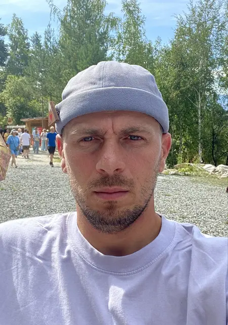 Владимир из Санкт-Петербурга, мне 41, познакомлюсь без обязательств