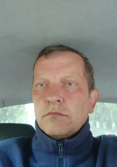 Сергей из Пскова, мне 48, познакомлюсь на одну ночь
