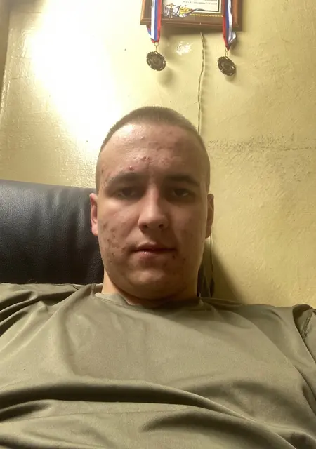 Никита из Североморска, мне 22, познакомлюсь для приятного времяпровождения