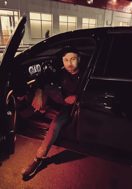 Я Андрей, 31, из Новошахтинска, ищу знакомства на одну ночь