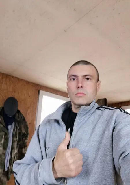 Сергей из Южно-Сахалинска, мне 45, познакомлюсь без обязательств