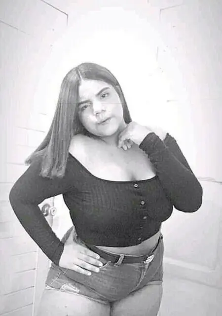 Camila из Мадрида, мне 20, познакомлюсь